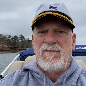 Meet your Posher, Tom